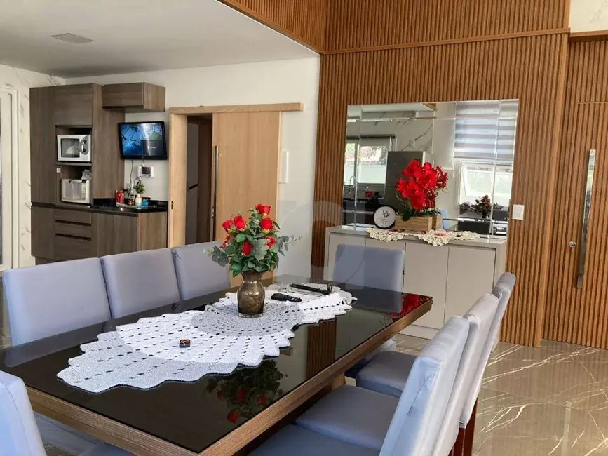 Casa com 2 quartos à venda, 420m2 em Novo Hamburgo - RS - imagem 7 Foto 7 de Casa com 2 quartos à venda, 420m2 em Novo Hamburgo - RS