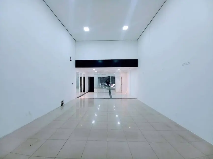 Loja para alugar, 130m2 em Centro, Sao Leopoldo - RS - imagem 8 Foto 8 de Loja para alugar, 130m2 em Centro, Sao Leopoldo - RS