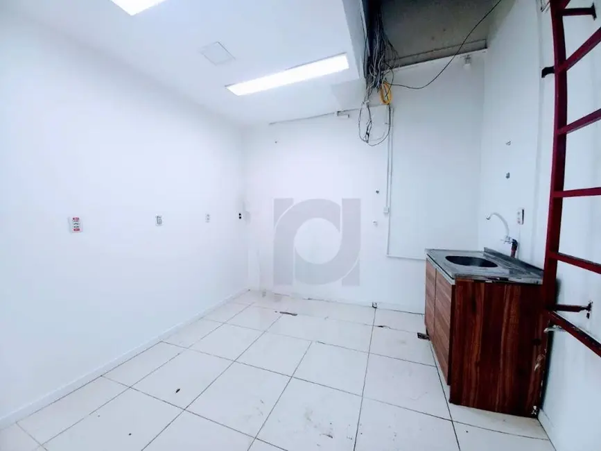 Loja para alugar, 130m2 em Centro, Sao Leopoldo - RS - imagem 9 Foto 9 de Loja para alugar, 130m2 em Centro, Sao Leopoldo - RS