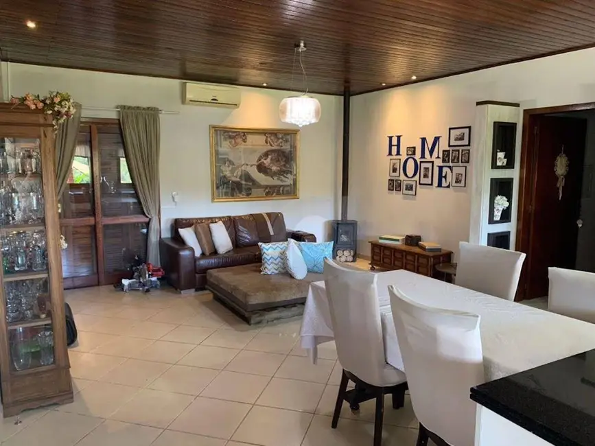 Foto 6 de Casa de Condomínio com 4 quartos à venda, 1000m2 em Lomba Grande, Novo Hamburgo - RS