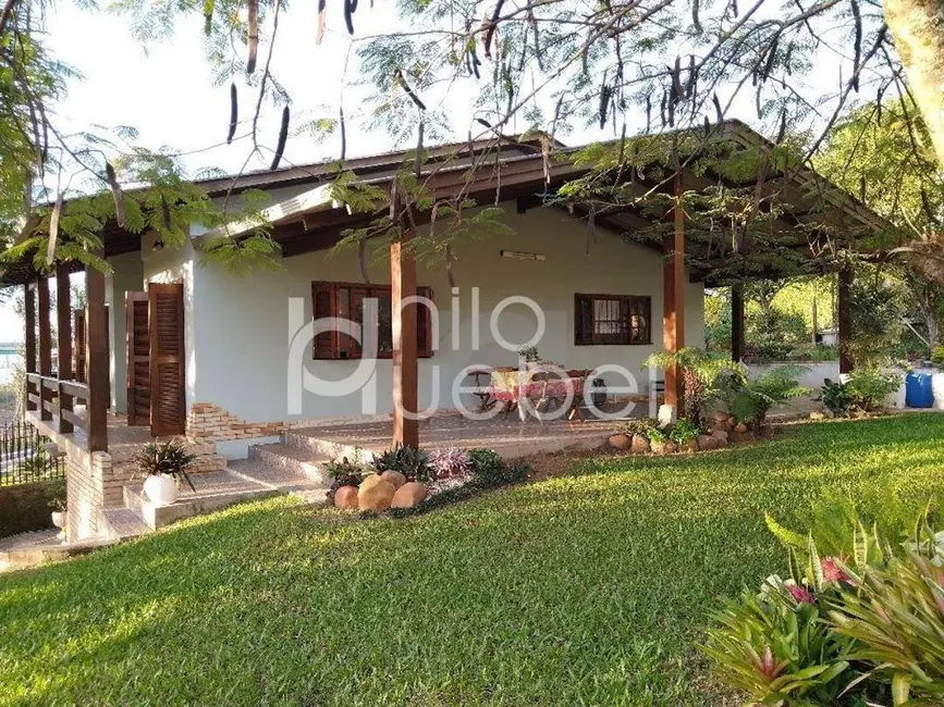 Casa com 3 quartos à venda, 780m2 em Portao - RS - imagem 2 Foto 2 de Casa com 3 quartos à venda, 780m2 em Portao - RS