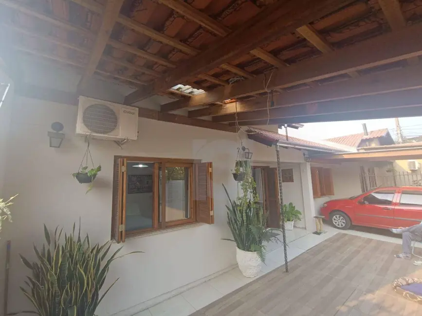 Foto 1 de Casa com 2 quartos à venda, 250m2 em Feitoria, Sao Leopoldo - RS