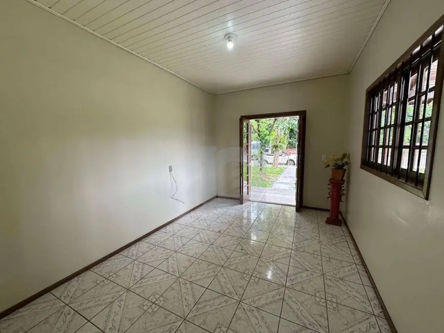 Casa com 3 quartos à venda, 394m2 em Centro, Portao - RS - imagem 4 Foto 4 de Casa com 3 quartos à venda, 394m2 em Centro, Portao - RS