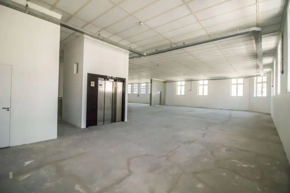 Sala Comercial para alugar, 581m2 em Centro, Sao Leopoldo - RS - imagem 6 Foto 6 de Sala Comercial para alugar, 581m2 em Centro, Sao Leopoldo - RS