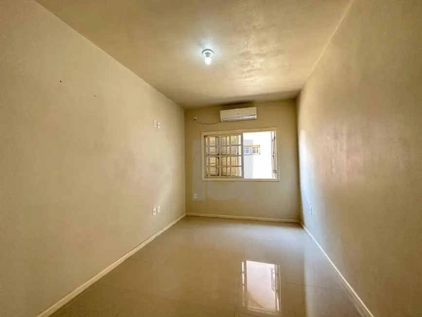 Casa com 3 quartos à venda, 356m2 em Portao - RS - imagem 6 Foto 6 de Casa com 3 quartos à venda, 356m2 em Portao - RS
