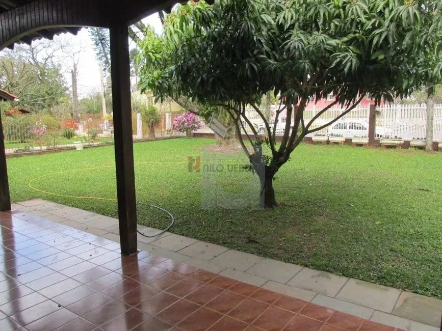 Casa com 2 quartos à venda e para alugar, 612m2 em Centro, Portao - RS - imagem 4 Foto 4 de Casa com 2 quartos à venda e para alugar, 612m2 em Centro, Portao - RS