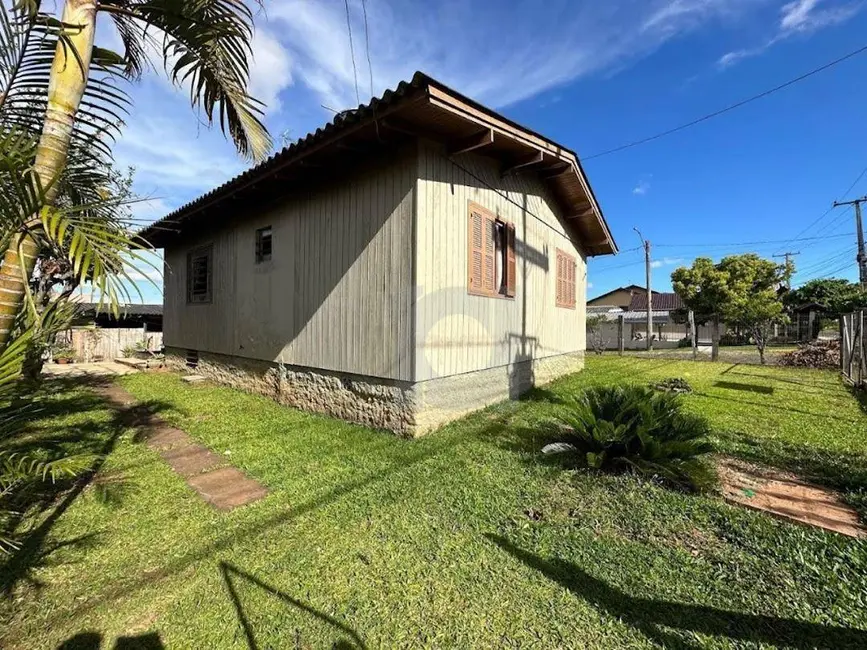 Casa com 3 quartos à venda, 384m2 em Centro, Portao - RS - imagem 4 Foto 4 de Casa com 3 quartos à venda, 384m2 em Centro, Portao - RS