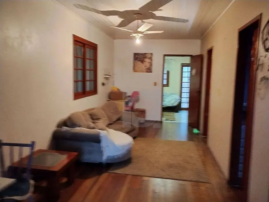 Casa com 3 quartos à venda, 300m2 em Portao - RS - imagem 3 Foto 3 de Casa com 3 quartos à venda, 300m2 em Portao - RS
