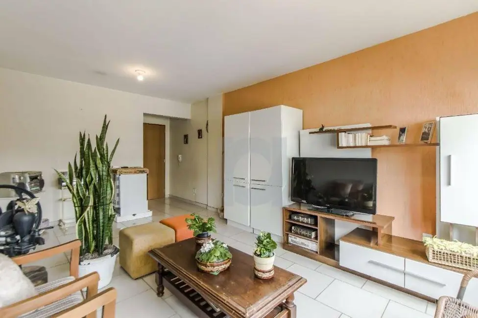 Apartamento com 2 quartos à venda, 101m2 em Centro, Novo Hamburgo - RS - imagem 3 Foto 3 de Apartamento com 2 quartos à venda, 101m2 em Centro, Novo Hamburgo - RS