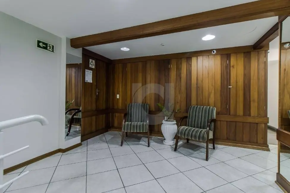 Apartamento com 2 quartos à venda, 101m2 em Centro, Novo Hamburgo - RS - imagem 9 Foto 9 de Apartamento com 2 quartos à venda, 101m2 em Centro, Novo Hamburgo - RS