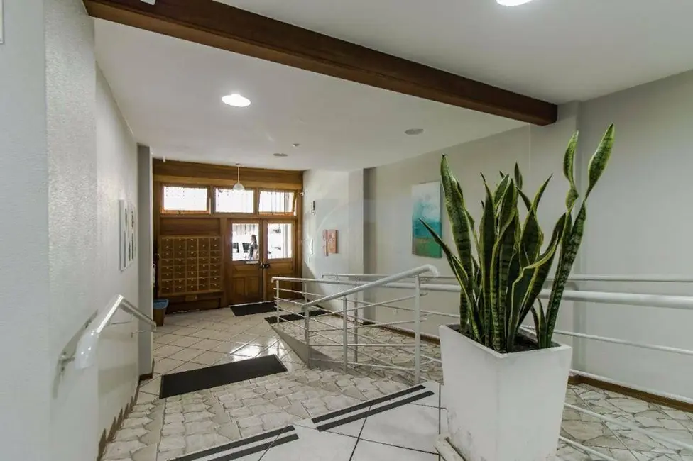 Apartamento com 2 quartos à venda, 101m2 em Centro, Novo Hamburgo - RS - imagem 8 Foto 8 de Apartamento com 2 quartos à venda, 101m2 em Centro, Novo Hamburgo - RS