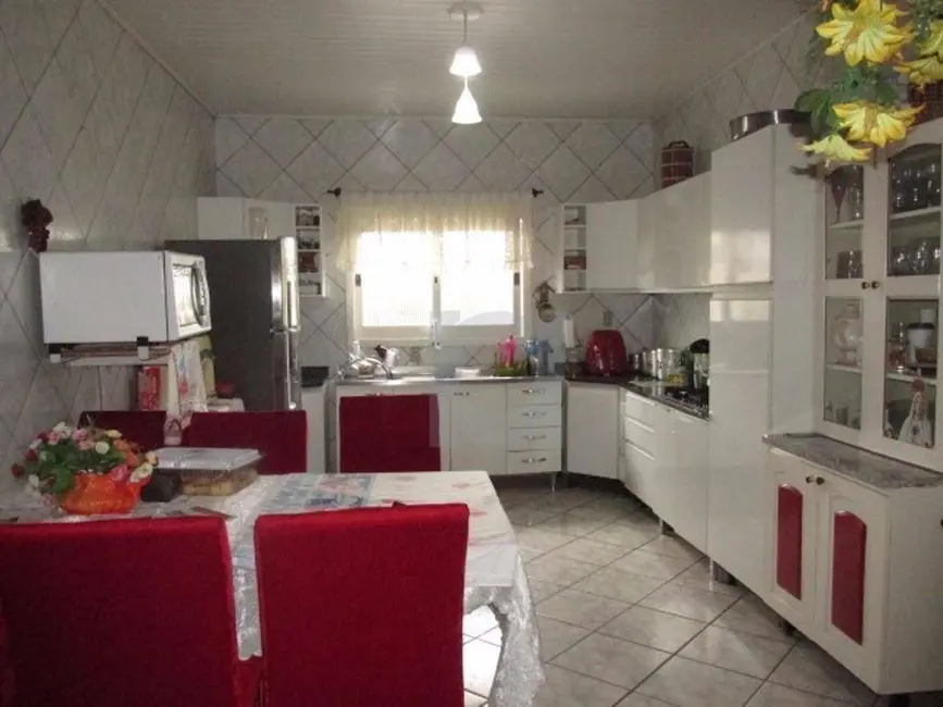 Casa com 2 quartos à venda, 450m2 em Portao - RS - imagem 8 Foto 8 de Casa com 2 quartos à venda, 450m2 em Portao - RS
