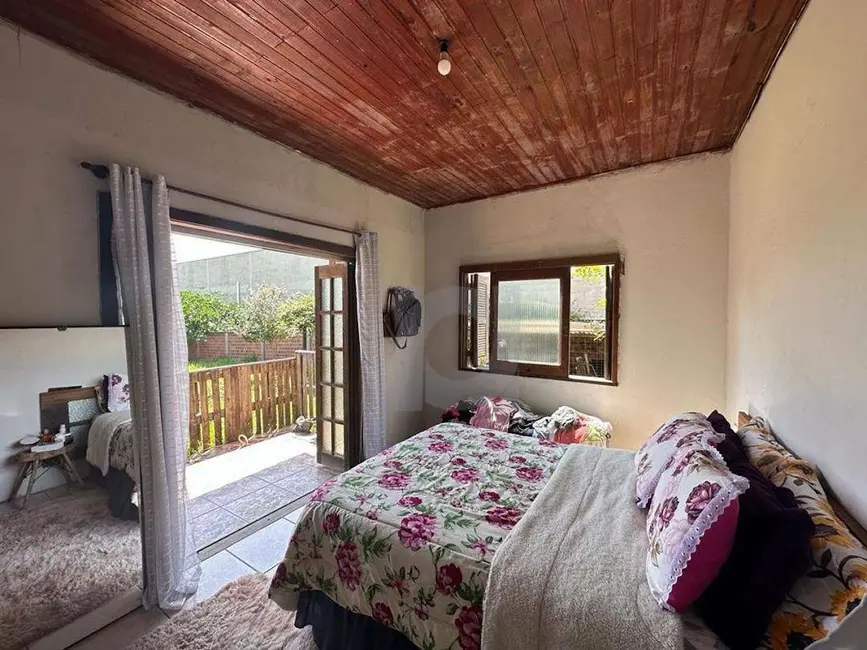 Casa com 3 quartos à venda, 1237m2 em Centro, Portao - RS - imagem 7 Foto 7 de Casa com 3 quartos à venda, 1237m2 em Centro, Portao - RS