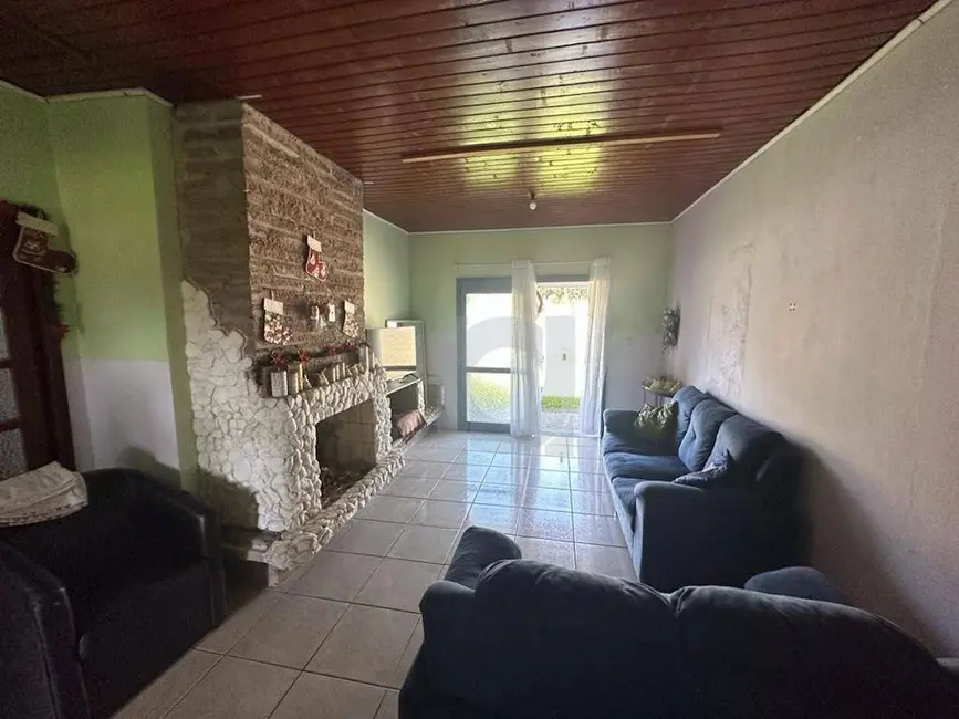 Casa com 3 quartos à venda, 1237m2 em Centro, Portao - RS - imagem 4 Foto 4 de Casa com 3 quartos à venda, 1237m2 em Centro, Portao - RS