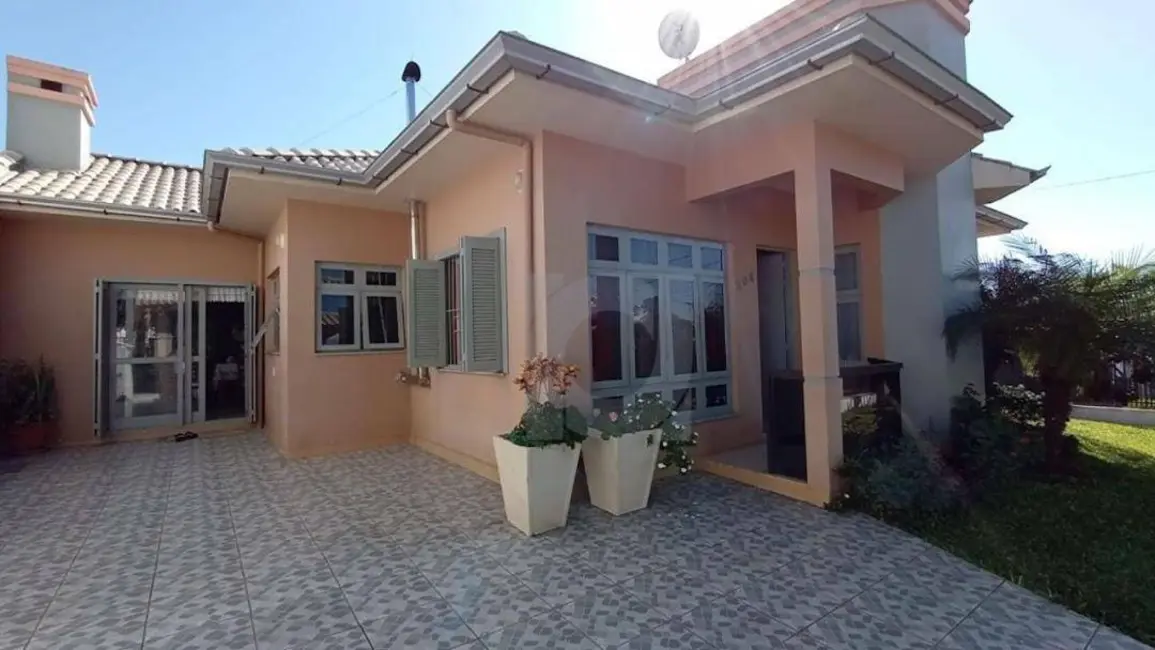 Foto 1 de Casa com 3 quartos à venda, 230m2 em Portao - RS