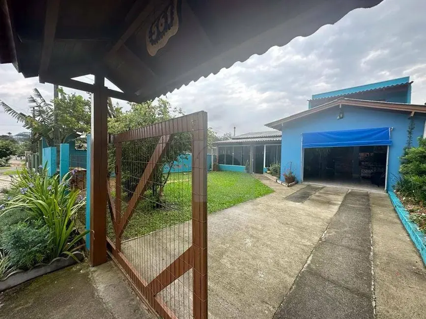 Foto 2 de Casa com 3 quartos à venda, 360m2 em Portao - RS