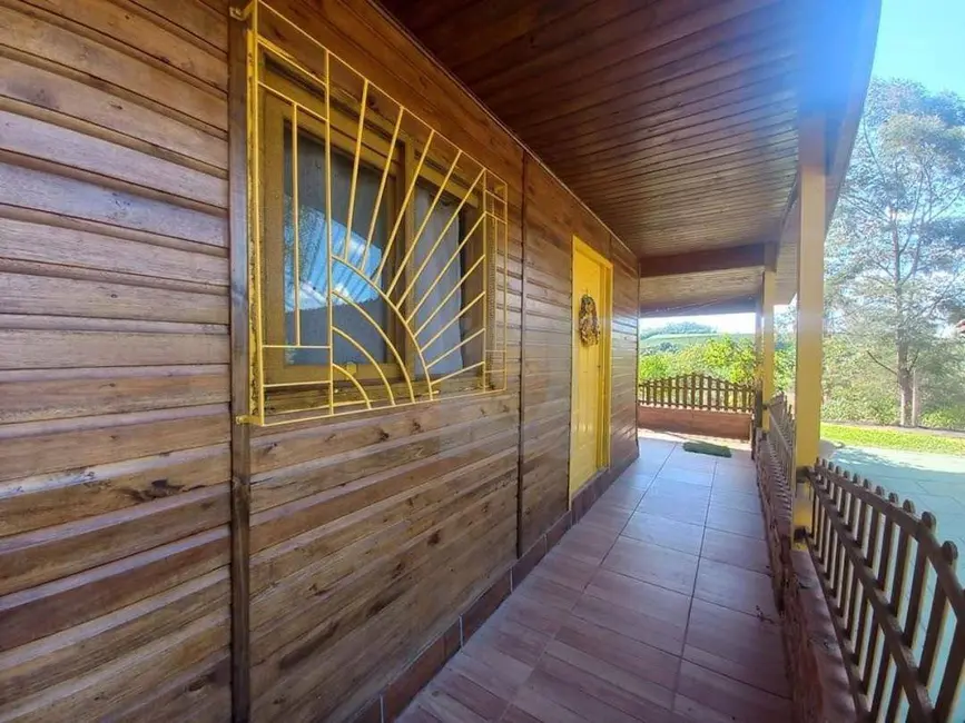 Foto 2 de Casa com 4 quartos à venda, 1000m2 em Portao - RS