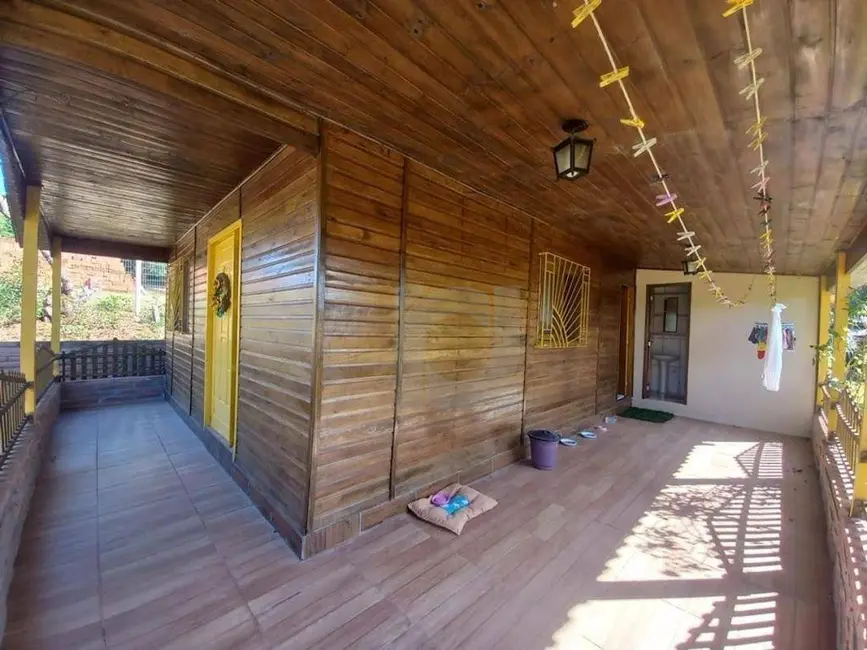 Casa com 4 quartos à venda, 1000m2 em Portao - RS - imagem 3 Foto 3 de Casa com 4 quartos à venda, 1000m2 em Portao - RS