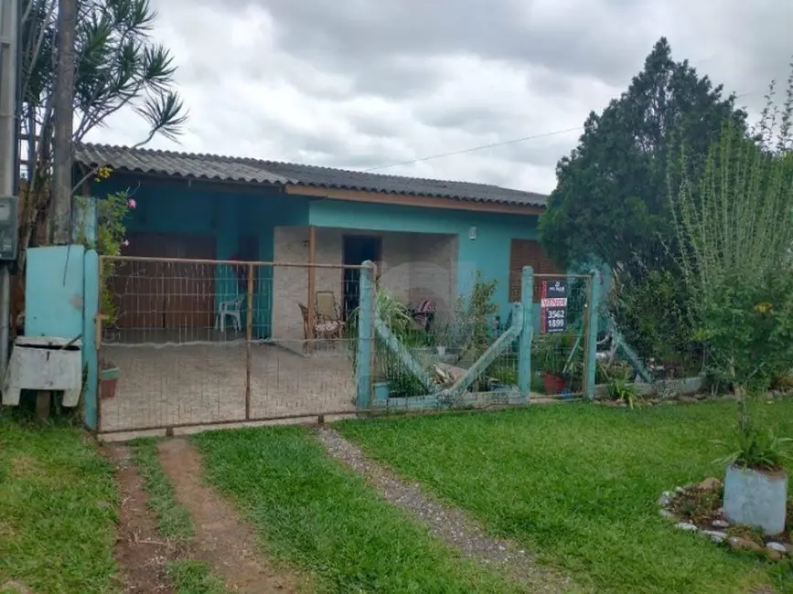 Casa com 3 quartos à venda, 300m2 em Centro, Portao - RS - imagem 4 Foto 4 de Casa com 3 quartos à venda, 300m2 em Centro, Portao - RS