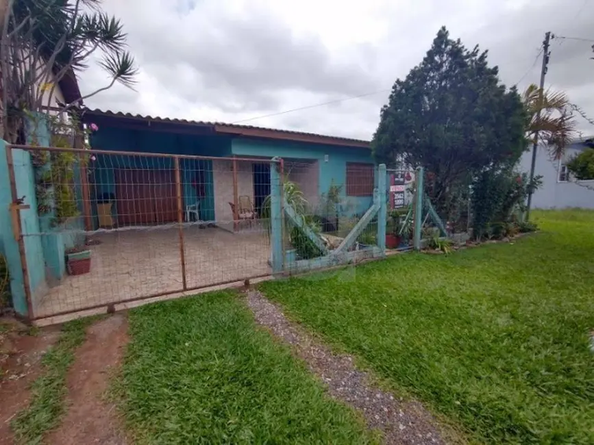 Casa com 3 quartos à venda, 300m2 em Centro, Portao - RS - imagem 3 Foto 3 de Casa com 3 quartos à venda, 300m2 em Centro, Portao - RS