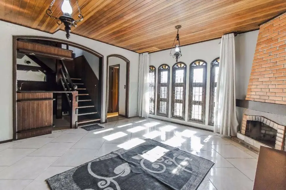 Foto 2 de Casa com 3 quartos à venda, 239m2 em Cristo Rei, Sao Leopoldo - RS