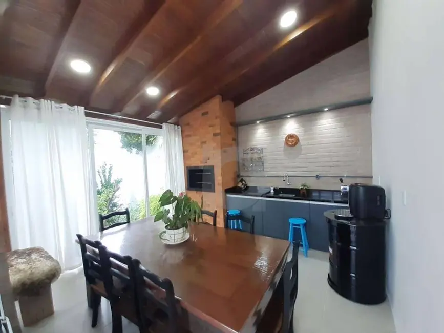 Foto 6 de Casa com 2 quartos à venda, 330m2 em Jardim América, Sao Leopoldo - RS