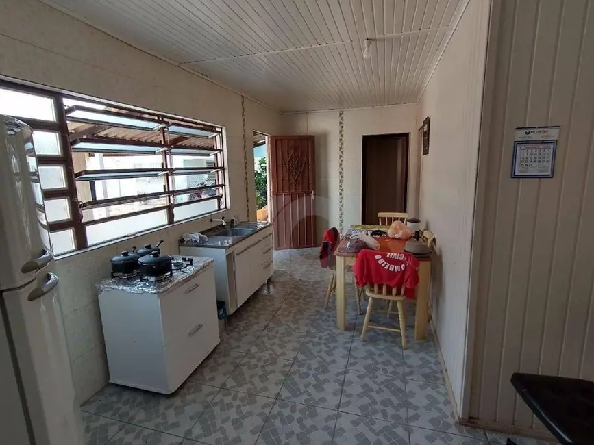 Casa com 6 quartos à venda, 360m2 em Centro, Portao - RS - imagem 6 Foto 6 de Casa com 6 quartos à venda, 360m2 em Centro, Portao - RS