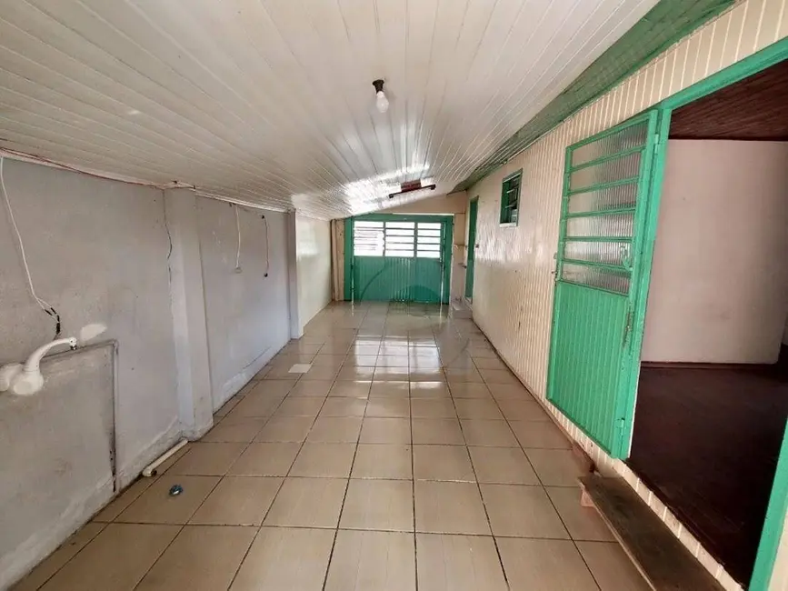 Casa com 6 quartos à venda, 360m2 em Centro, Portao - RS - imagem 4 Foto 4 de Casa com 6 quartos à venda, 360m2 em Centro, Portao - RS