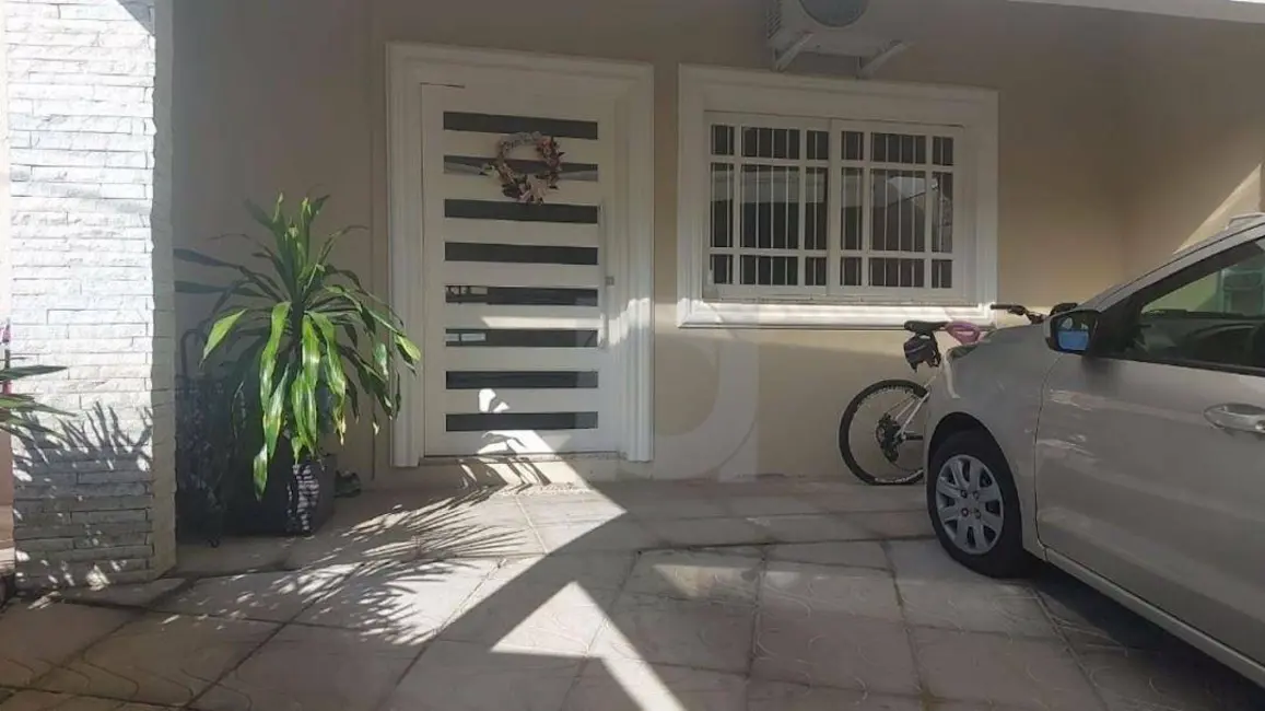 Foto 2 de Casa com 3 quartos à venda, 178m2 em São José, Sao Leopoldo - RS