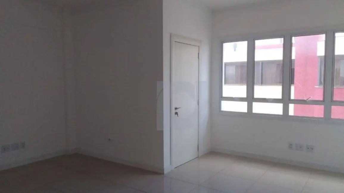 Sala Comercial à venda e para alugar, 38m2 em Centro, Sao Leopoldo - RS - imagem 4 Foto 4 de Sala Comercial à venda e para alugar, 38m2 em Centro, Sao Leopoldo - RS