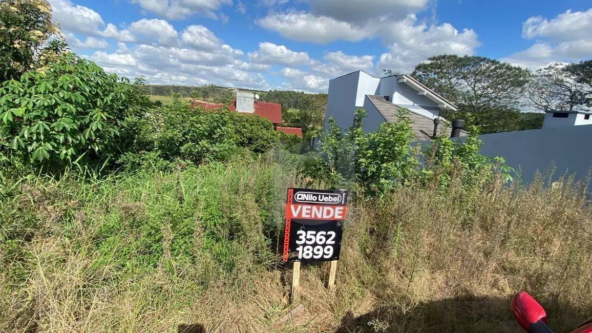 Foto 1 de Terreno / Lote à venda, 360m2 em Portao - RS