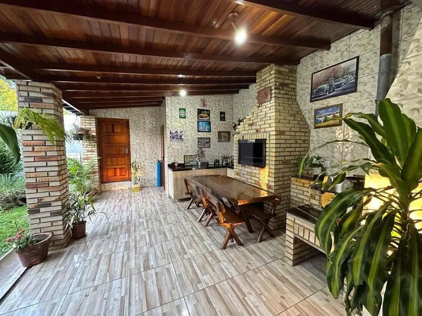 Casa com 3 quartos à venda, 360m2 em Portao - RS - imagem 4 Foto 4 de Casa com 3 quartos à venda, 360m2 em Portao - RS