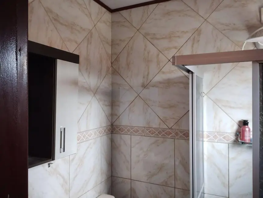 Casa com 3 quartos à venda, 360m2 em Portao - RS - imagem 9 Foto 9 de Casa com 3 quartos à venda, 360m2 em Portao - RS