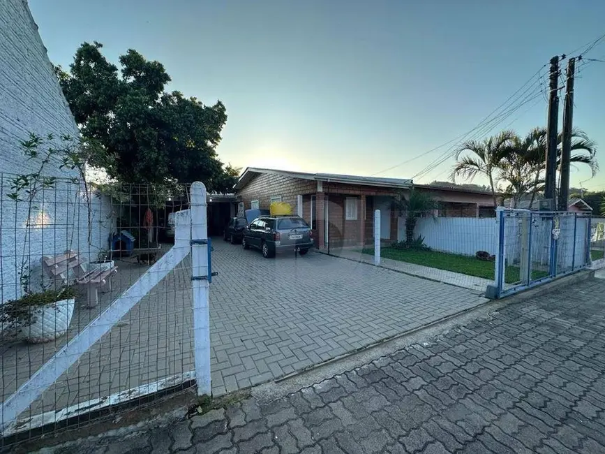 Casa com 2 quartos à venda, 346m2 em Portao - RS - imagem 2 Foto 2 de Casa com 2 quartos à venda, 346m2 em Portao - RS