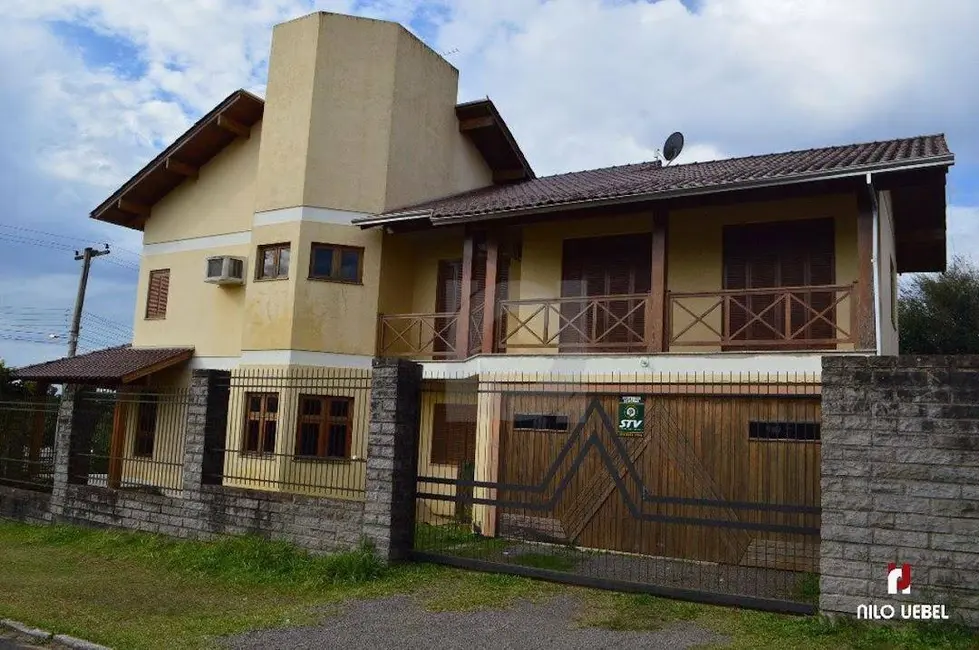 Casa com 5 quartos à venda, 450m2 em Portao - RS - imagem 2 Foto 2 de Casa com 5 quartos à venda, 450m2 em Portao - RS