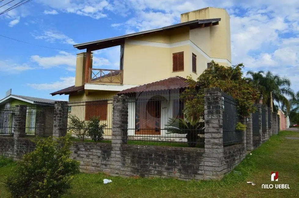 Casa com 5 quartos à venda, 450m2 em Portao - RS - imagem 1 Foto 1 de Casa com 5 quartos à venda, 450m2 em Portao - RS