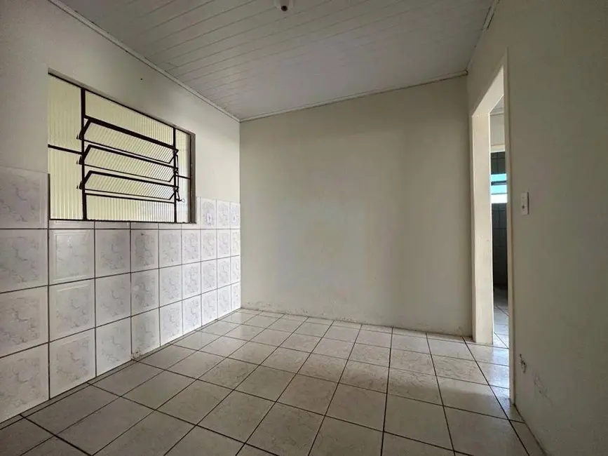 Casa com 3 quartos à venda, 360m2 em Centro, Portao - RS - imagem 3 Foto 3 de Casa com 3 quartos à venda, 360m2 em Centro, Portao - RS