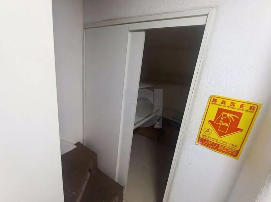 Loja para alugar, 38m2 em Centro, Sao Leopoldo - RS - imagem 7 Foto 7 de Loja para alugar, 38m2 em Centro, Sao Leopoldo - RS