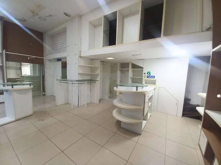 Loja para alugar, 38m2 em Centro, Sao Leopoldo - RS - imagem 6 Foto 6 de Loja para alugar, 38m2 em Centro, Sao Leopoldo - RS