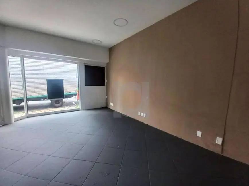 Loja para alugar, 50m2 em Centro, Sao Leopoldo - RS - imagem 5 Foto 5 de Loja para alugar, 50m2 em Centro, Sao Leopoldo - RS