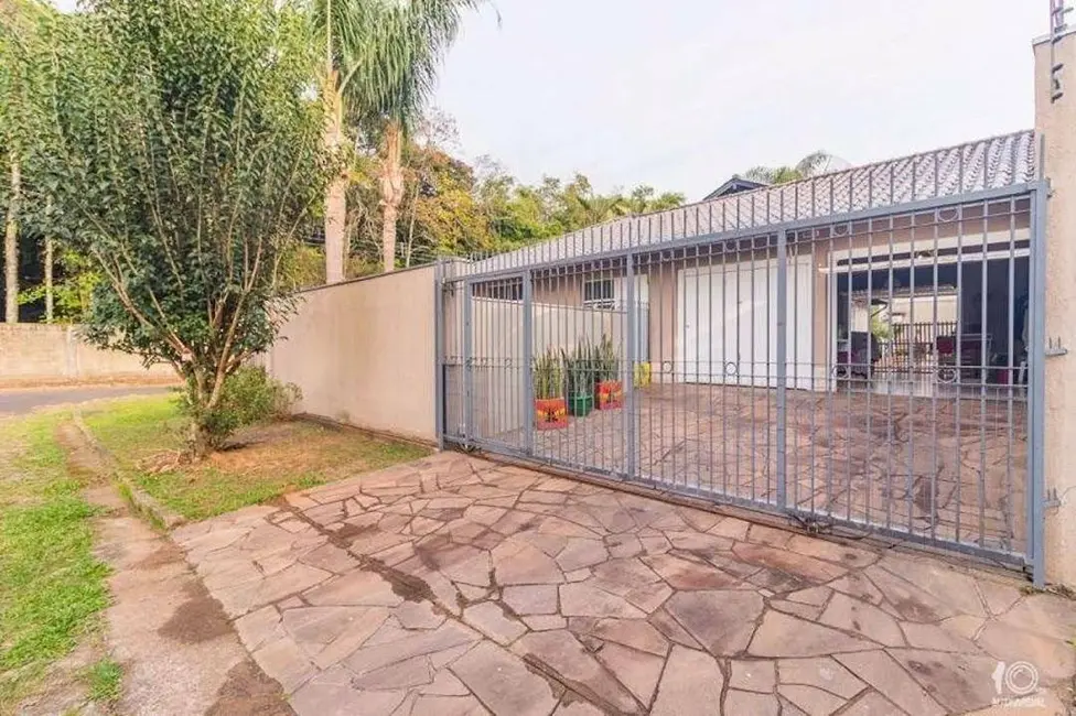 Foto 2 de Casa com 3 quartos à venda, 490m2 em Cristo Rei, Sao Leopoldo - RS