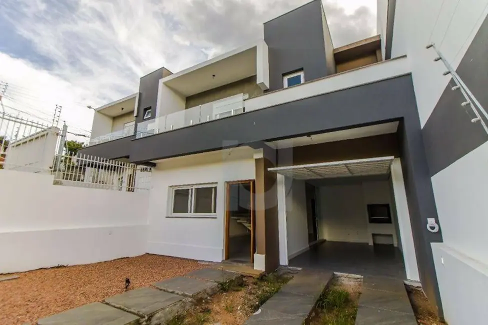 Foto 1 de Casa com 2 quartos à venda, 150m2 em Feitoria, Sao Leopoldo - RS