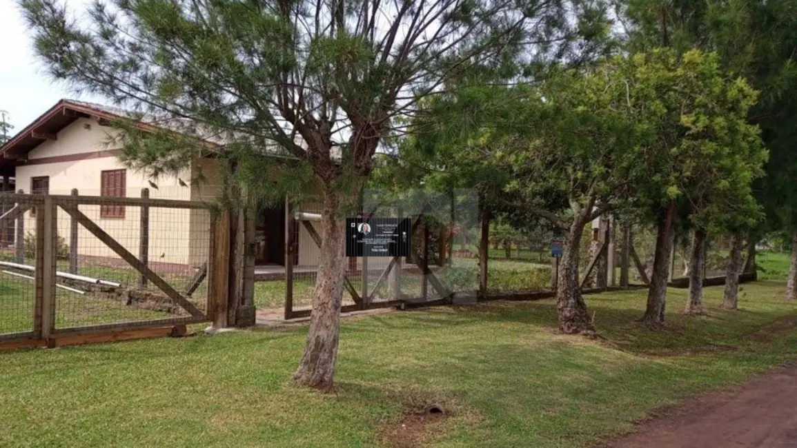 Foto 1 de Casa com 3 quartos à venda, 600m2 em Centro, Imbe - RS