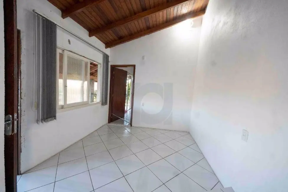 Foto 6 de Casa com 4 quartos à venda, 229m2 em Petrópolis, Novo Hamburgo - RS
