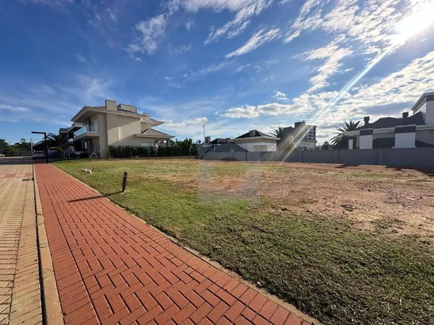 Foto 1 de Terreno / Lote à venda, 382m2 em Centro, Portao - RS