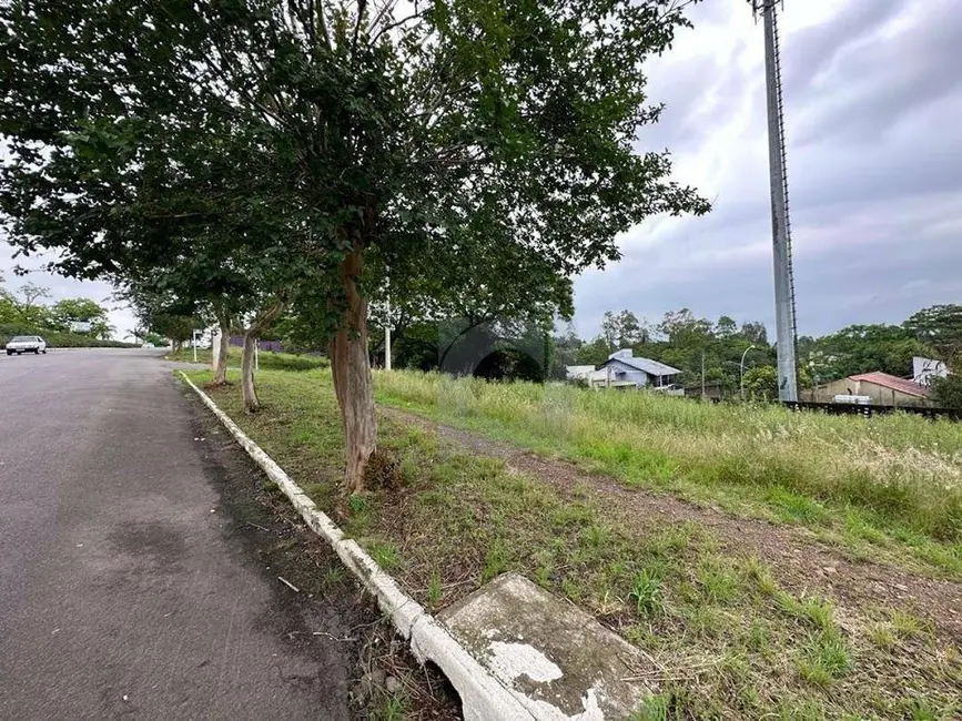 Foto 1 de Terreno / Lote à venda, 470m2 em Centro, Portao - RS