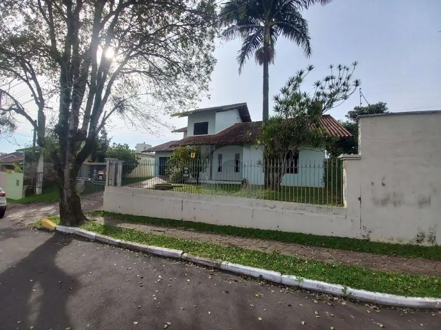 Foto 4 de Casa com 3 quartos à venda, 900m2 em São José, Sao Leopoldo - RS
