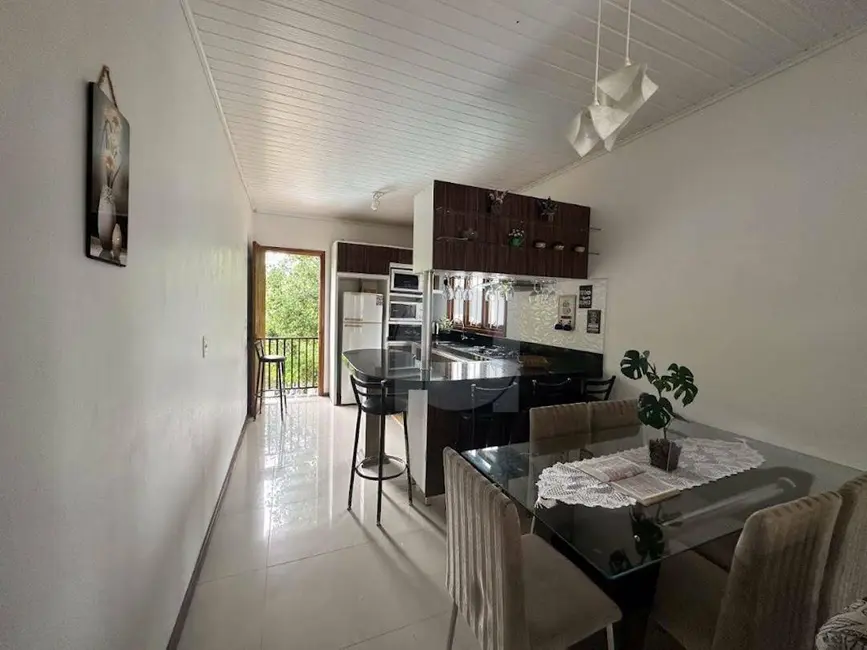 Casa com 3 quartos à venda, 300m2 em Portao - RS - imagem 6 Foto 6 de Casa com 3 quartos à venda, 300m2 em Portao - RS