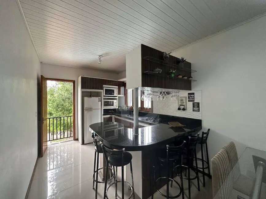 Casa com 3 quartos à venda, 300m2 em Portao - RS - imagem 8 Foto 8 de Casa com 3 quartos à venda, 300m2 em Portao - RS