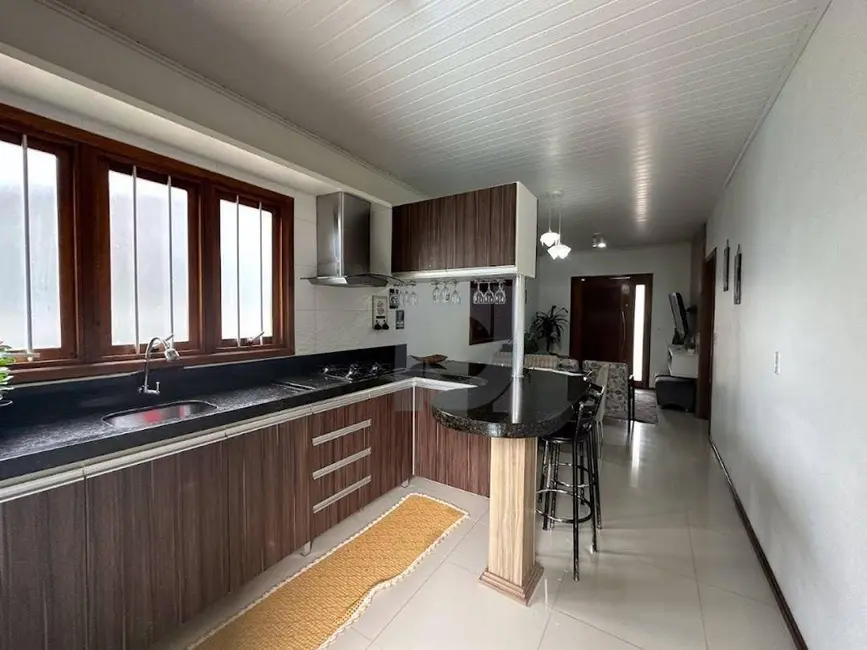 Casa com 3 quartos à venda, 300m2 em Portao - RS - imagem 9 Foto 9 de Casa com 3 quartos à venda, 300m2 em Portao - RS